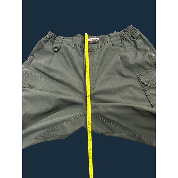 5.11 Tactical Green Cargo Pants Mens Size 40 Ripstop Fabric Durable & Functional - Picture 4 of 6